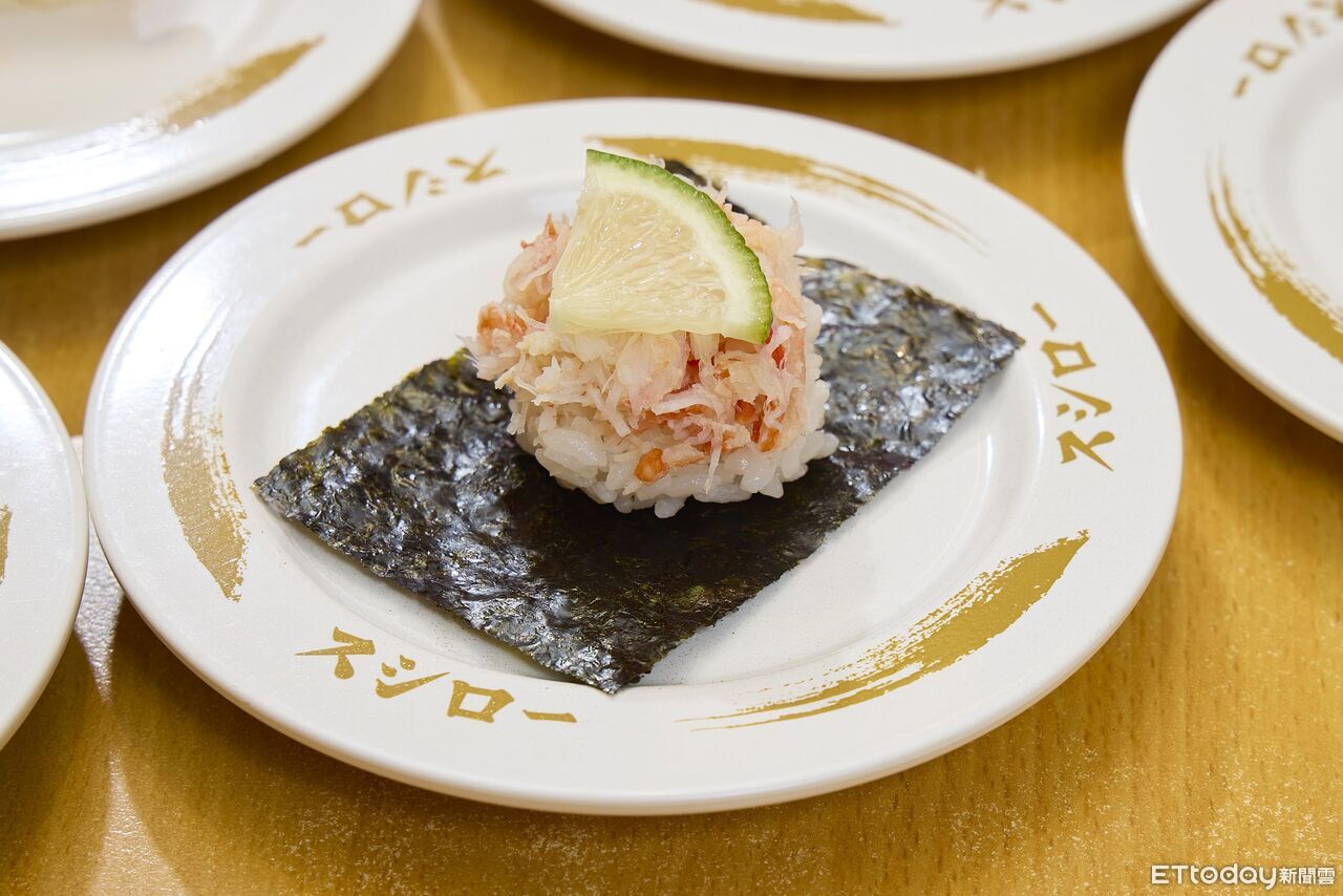 ▲北海道產帝王蟹海苔包。（圖／壽司郎提供）