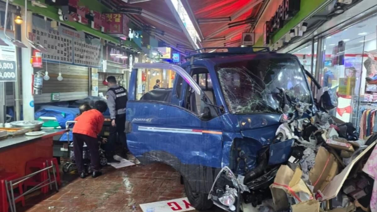 ▲▼快訊／韓國卡車市場暴衝　21人緊急送醫、3人無呼吸心跳。（圖／富川消防署））