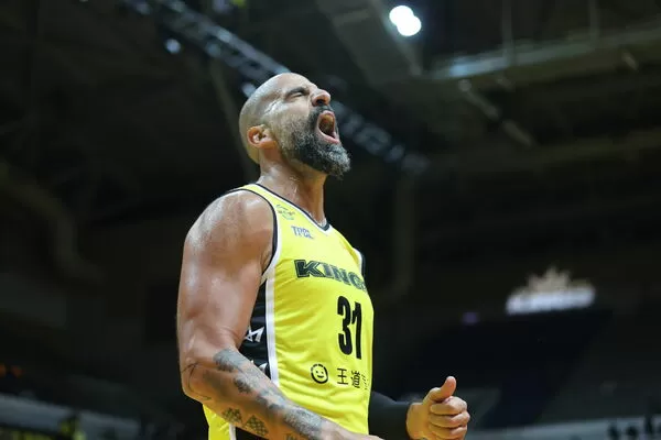 ▲國王洪志善、桑尼、李愷諺，夢想家蔣淯安、簡浩。（圖／TPBL職籃提供）