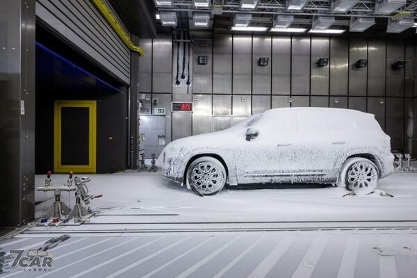 內裝首度曝光　全新世代 Mercedes-Benz GLB 登場前進行極端氣候測試