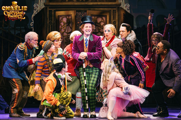 ▲由美國百老匯與倫敦西區原班團隊打造的《巧克力冒險工廠》音樂劇，即將於 12 月 17 日至 28 日台北流行音樂中心盛大開演。（圖／華文環球藝術娛樂提供）