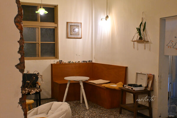 ▲▼鹿港老屋改建「大手咖啡」。（圖／部落客水晶提供）