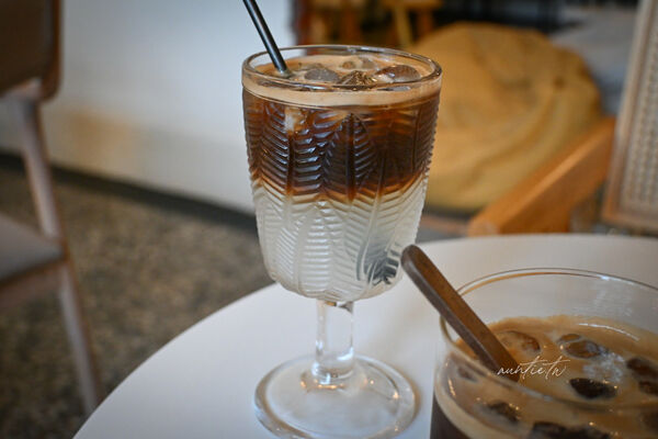 ▲▼鹿港老屋改建「大手咖啡」。（圖／部落客水晶提供）