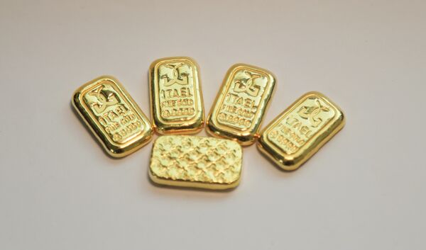 ▲桃園檢警破獲誆稱知名建設公司董事之子范姓男子，詐欺取財高達5639萬餘元，購買黃金條塊等奢侈品。（圖／桃園地檢署提供）