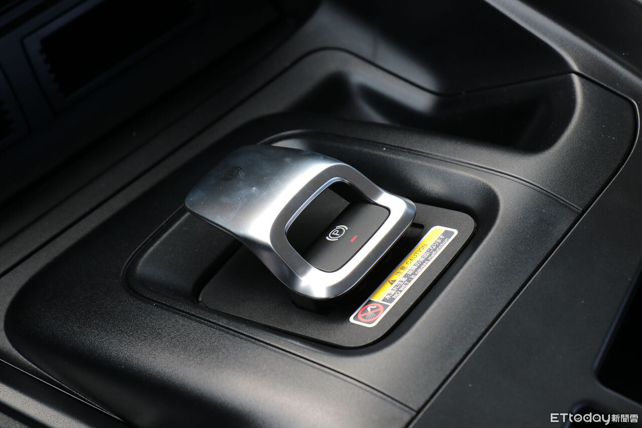 ▲FUSO「台灣將引進全新重型卡車」日本開箱！空力設計外型更流暢。（圖／記者張慶輝攝）