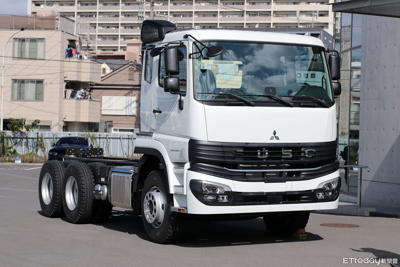 ▲FUSO「台灣將引進全新重型卡車」日本開箱！空力設計外型更流暢。（圖／記者張慶輝攝）