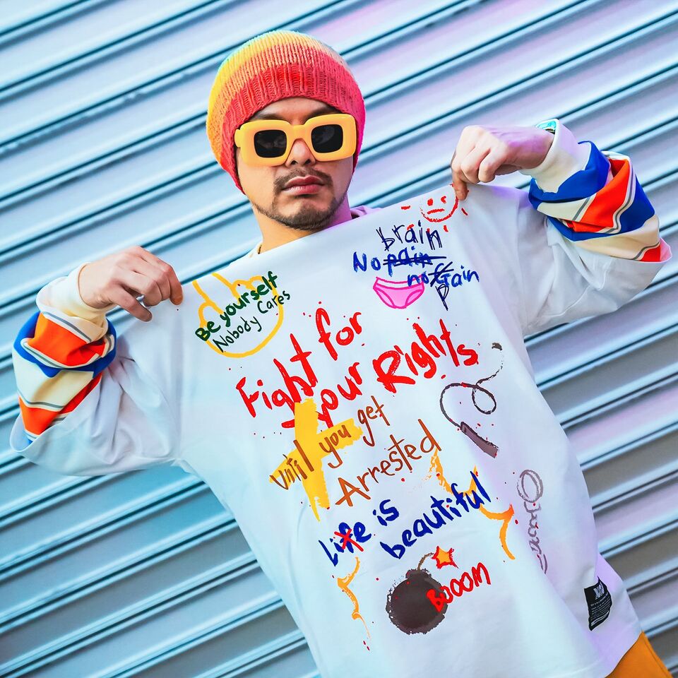 ▲▼黃明志13日將獲釋，傳晚上才能離開。（圖／翻攝自臉書）