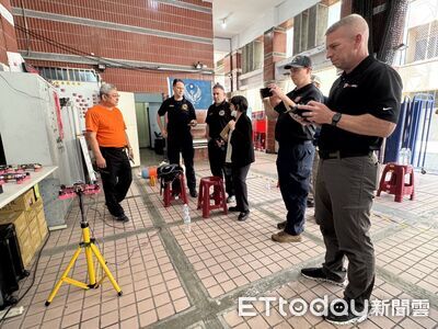 美國消防無人機教官團隊訪台南　交流科技救災經驗