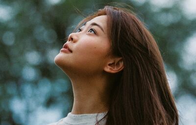 破億女歌手驚人真面目曝光　狂吐痰吐到「用掉一包衛生紙」