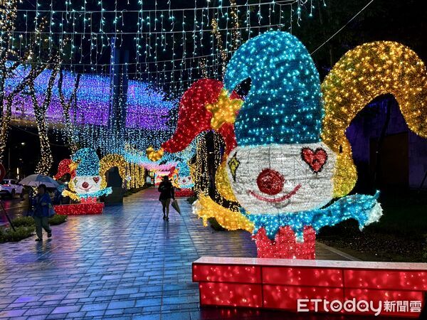 ▲2025新北歡樂耶誕城。（圖／記者彭懷玉攝）