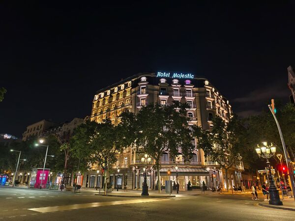 ▲▼巴塞隆納地段絕佳五星級飯店，聖家堂景觀     。（圖／部落客珊莎提供）