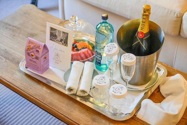 ▲▼巴塞隆納地段絕佳五星級飯店，聖家堂景觀     。（圖／部落客珊莎提供）