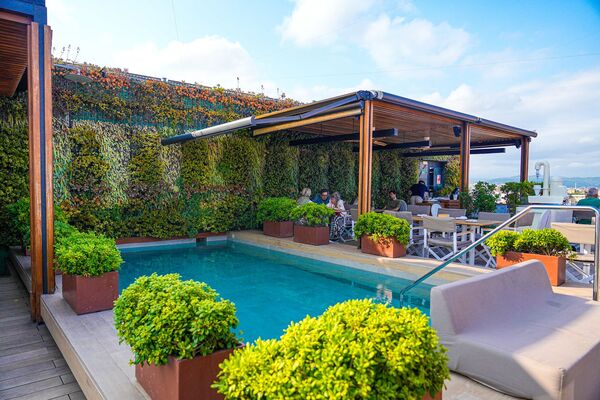 ▲▼巴塞隆納地段絕佳五星級飯店，聖家堂景觀     。（圖／部落客珊莎提供）