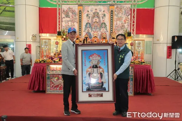 ▲北港朝天宮黑面三媽即將南巡，黃偉哲宣布107間宮廟接駕，祈願台南風調雨順。（記者林東良翻攝，下同）