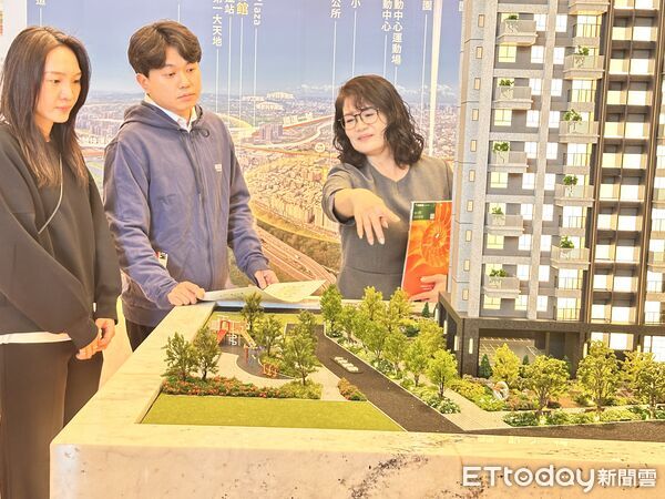 ▲▼  預售屋帶看，資料照,帶看,賞屋,預售屋, 跑單,案場          。（圖／記者陳筱惠攝）