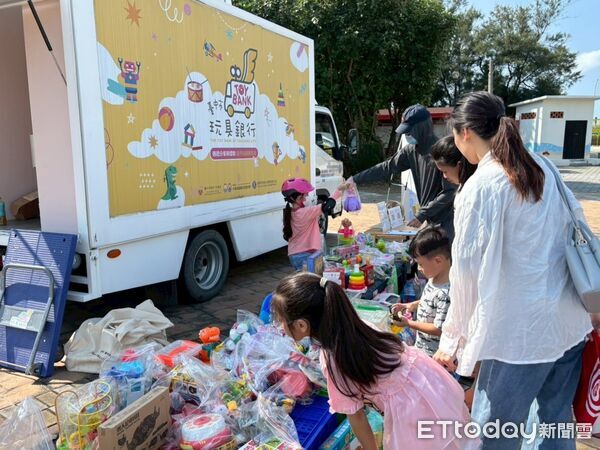 ▲唐氏症基金會團隊，象徵「讓愛延續」的堅定承諾。（圖／記者游瓊華翻攝）