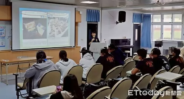 ▲台東關山警入校宣講「無照駕駛新制」。（圖／記者楊晨東翻攝）