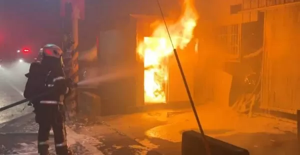 ▲彰化鹿港鎮清晨塑膠工廠火警。（圖／消防提供）