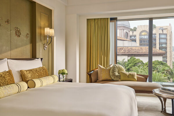 ▲台北文華東方酒店「豪華客房」、「行政都會套房」、米其林一星中餐廳「雅閣｣及芳療。（圖／業者提供）