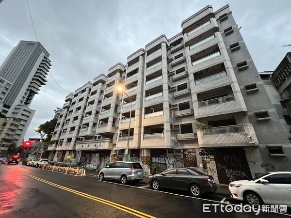 ▲▼     天母,廢墟        。（圖／記者項瀚攝）