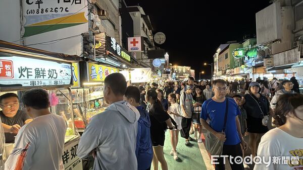 ▲▼    墾丁大街         。（圖／記者張雅雲攝）
