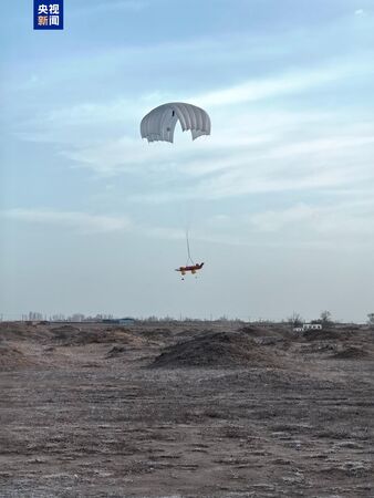 ▲▼中國航發自主研製的3D列印極簡渦噴發動機，成功完成首次飛行試驗。（圖／翻攝自央視）