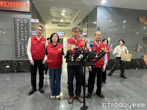 ▲▼非洲豬瘟中央災害應變中心11/14記者會，農業部長陳駿季說明。（圖／記者許敏溶攝）