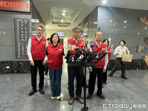 ▲▼非洲豬瘟中央災害應變中心11/14記者會，農業部長陳駿季說明。（圖／記者許敏溶攝）