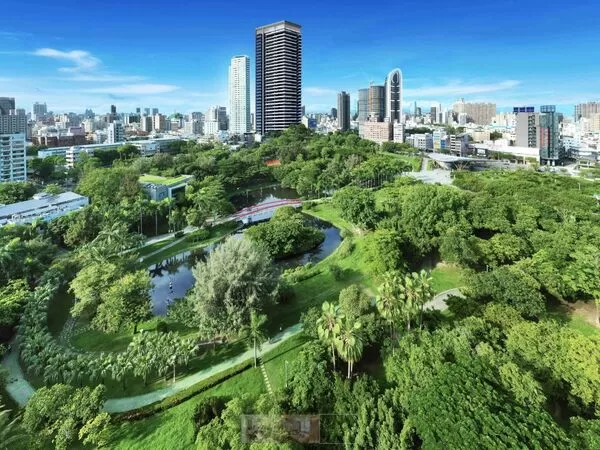 ▲▼            高雄中央公園 。（圖／業務提供）