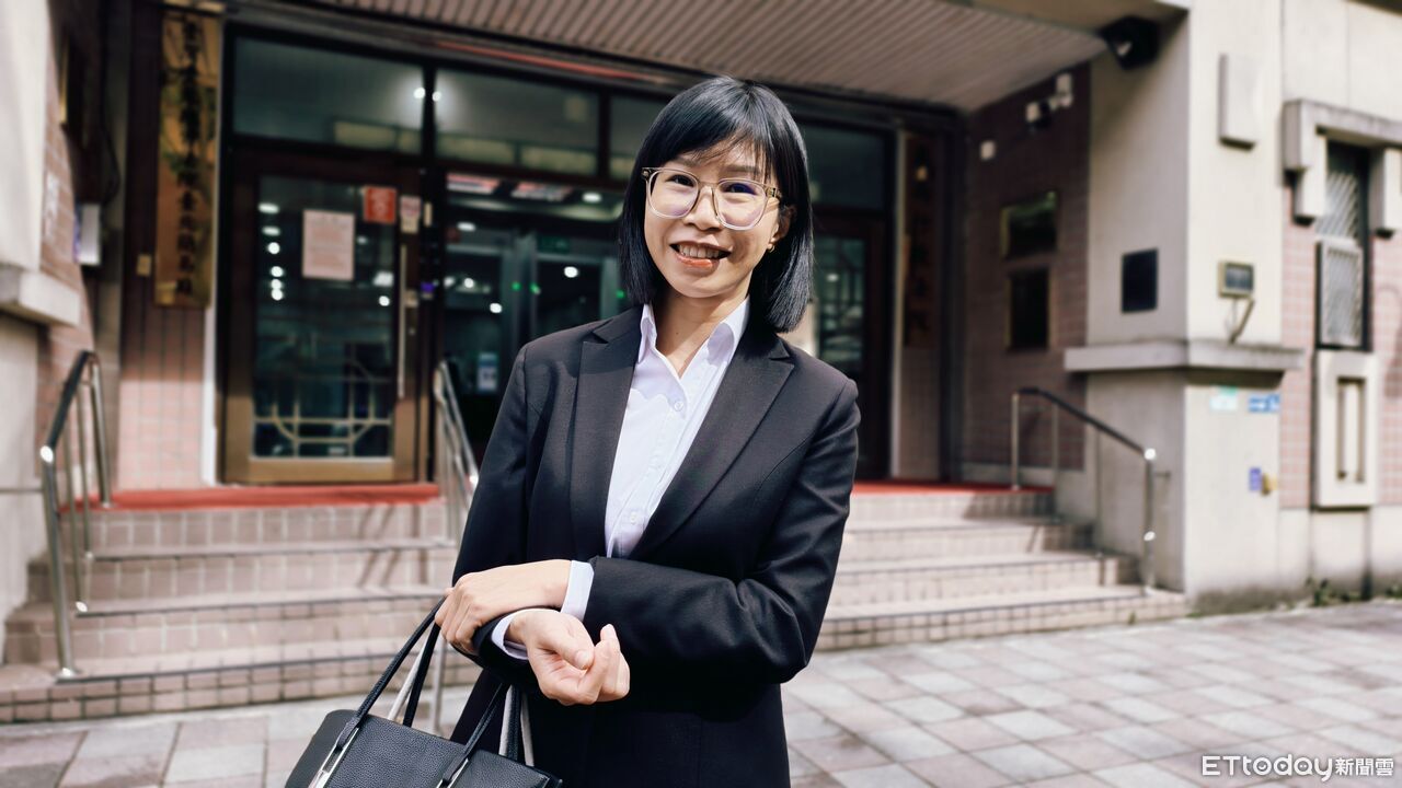 控呂秋遠懷孕歧視求償100萬　孩子的媽被譏「殘葉」再加碼50萬