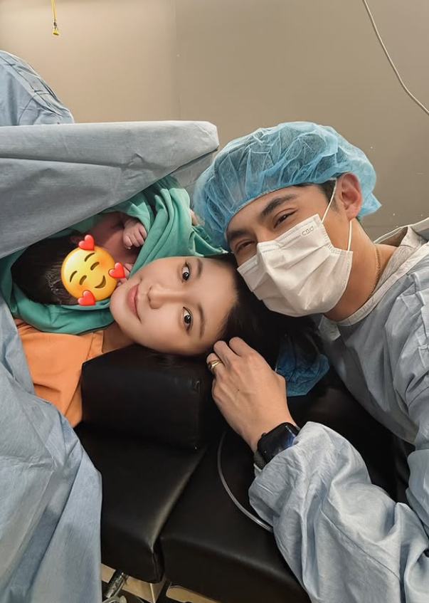 ▲▼陳奕。（圖／翻攝自Instagram／chen_i_1016）