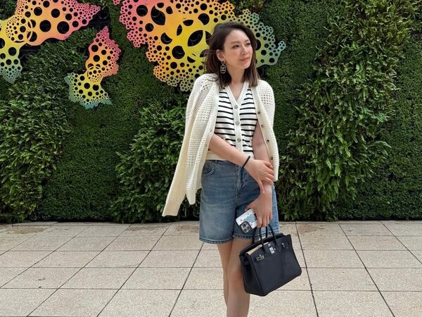 Melody休閒感造型藏貴婦細節　柏金包、經典名錶添亮點