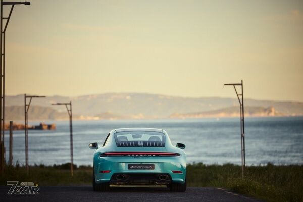 以山海意象詮釋在地自然之美　Porsche 推出致敬臺灣的 911 Carrera T「Formosa」