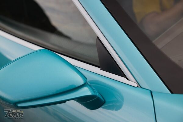 以山海意象詮釋在地自然之美　Porsche 推出致敬臺灣的 911 Carrera T「Formosa」