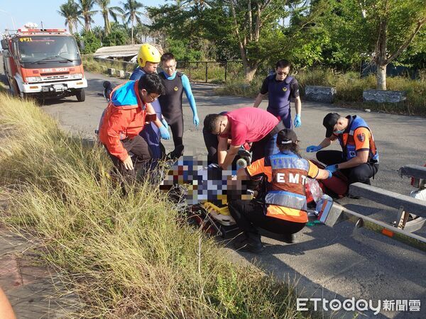 ▲▼快訊／台南今早1男墜橋落水　救上岸已無呼吸心跳。（圖／記者林東良翻攝）