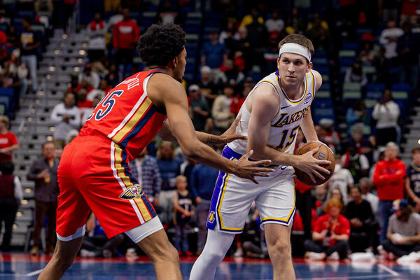 ▲湖人唐西奇、里夫斯。（圖／路透）