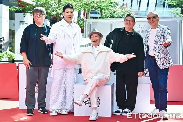 ▲▼左起導演楊力州、邵大倫、黃西田、丁度嵐、謝順福(右一)《高雄有顆藍寶石》金馬星光舞台活動。（圖／記者李毓康攝）