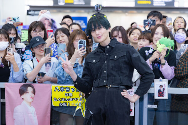 ▲▼台北好香！「國寶美男」八木勇征神顏征服松機　SJ、山下智久也在。（圖／COME ON JKSSP提供）