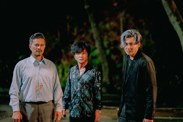 ▲謝佳見與黃詩棋在《解碼》中有親蜜互動，李興文、唐從聖、葛兆恩有吃重演出。（圖／獨具慧眼文創＆Enjoy TV提供）