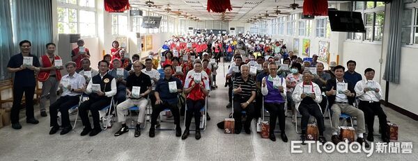 ▲「服務利他&mdash;轉化生命」暨新書發表會。（圖／中華民國服務利他促進會提供）