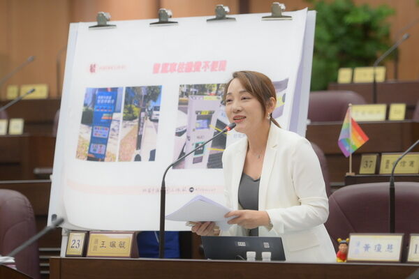 換駕照年齡門檻下修　王珮毓爭取桃園市政府補助高齡換照健檢費用