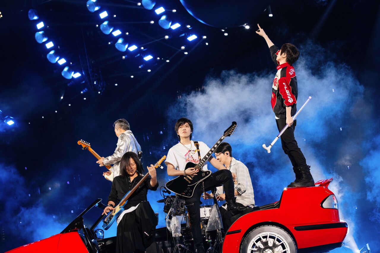 ▲▼  五月天上海演唱會，嘉賓小玫瑰 。（圖／相信音樂提供）