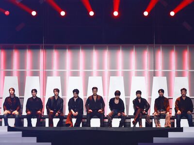 直擊／SJ唱第二天更瘋了！利特被交代「冷靜一下」　東海下跪行大禮