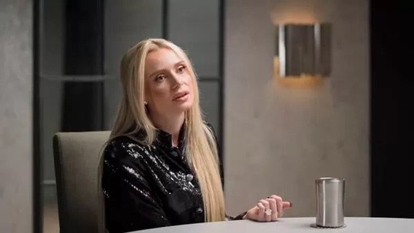 ▲▼辦公室不倫！2已婚員工被抓包「秒遭開除」　美女總裁：無法忍受。（圖／翻攝YouTube@The Diary Of A CEO）