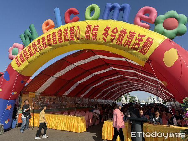 ▲▼  嘉義大林聖賢宮寒冬送暖送新鮮溫體豬肉   。（圖／記者翁伊森攝）