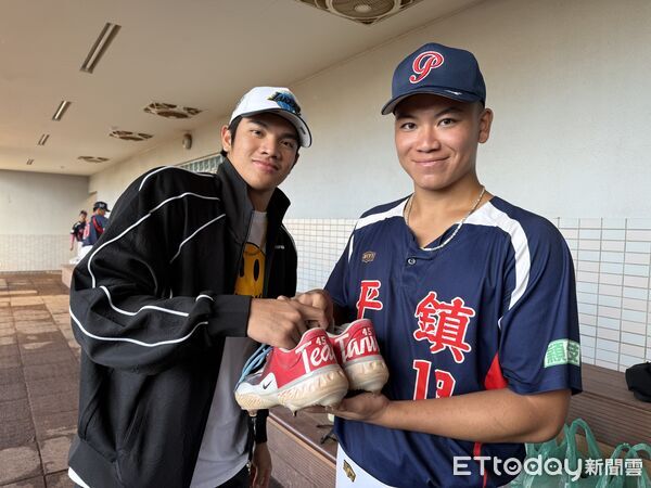 ▲黑豹旗平鎮高中、吳丞顥、秀峰高中許宸緯。（圖／記者楊舒帆攝）