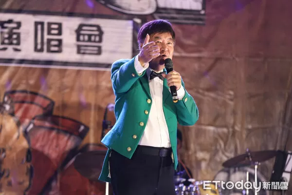 ▲方駿出席萬華時光紅包場演唱會。（圖／記者林敬旻攝）