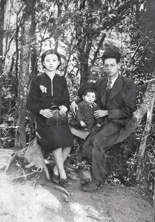 陳淑芳出生於日治時期昭和14（1939）年，父親在承包的九份礦區探勘到金礦礦脈，傳奇般一夕致富。照片拍攝於1940年陳淑芳約1歲時。（陳淑芳提供）