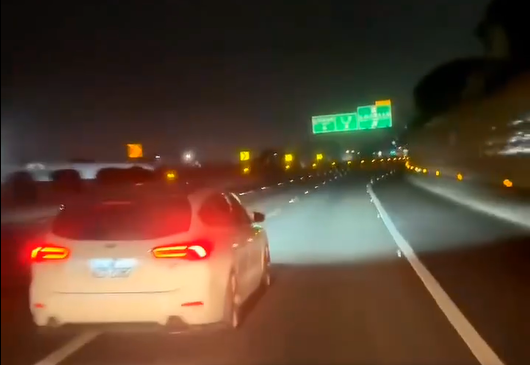 ▲▼     國道逼車        。（圖／翻攝社會事新聞影音）