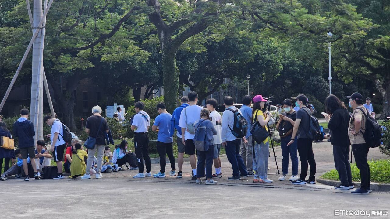 送雞排跳票害400人白等 台大:反對未申請的群聚活動